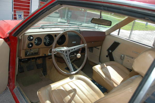68 SST interior